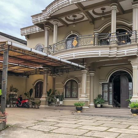 Sinar Hotel Enrekang ภายนอก รูปภาพ