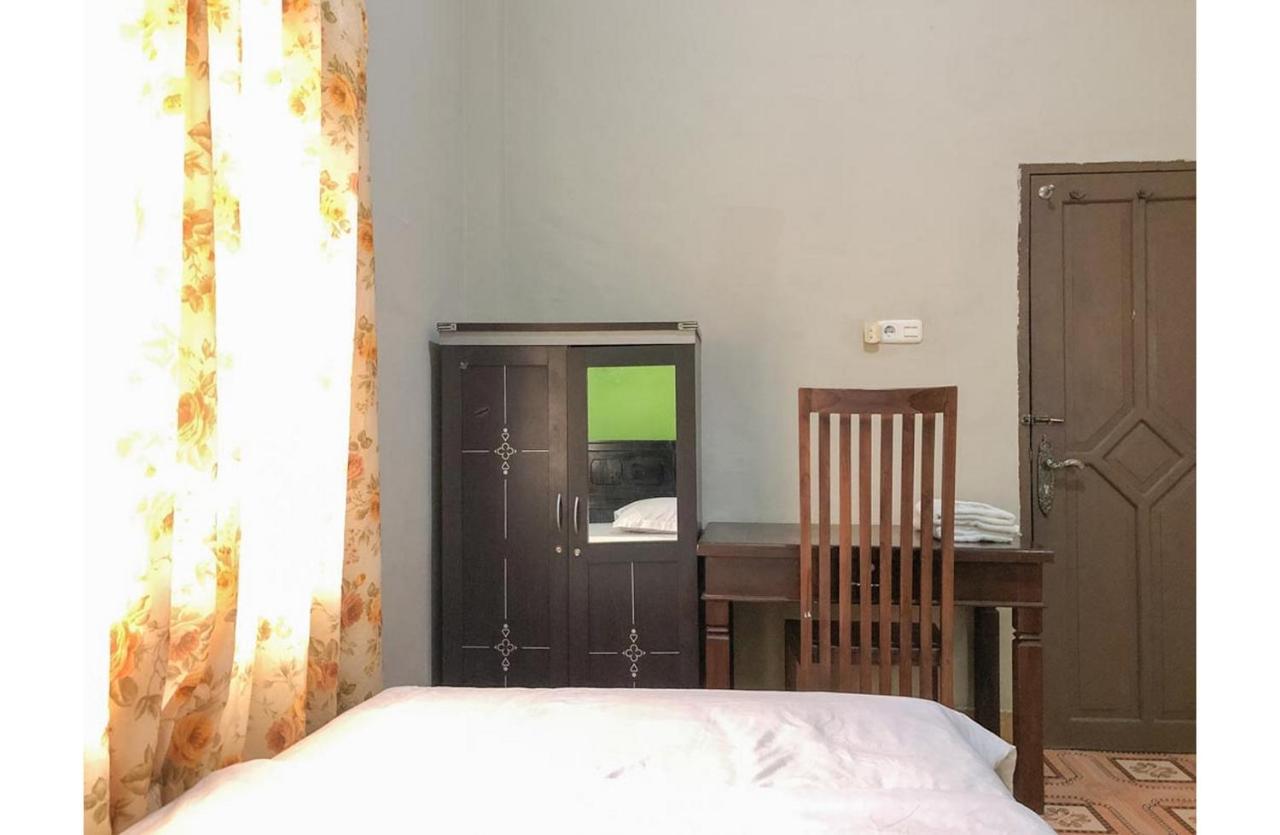 Sinar Hotel Enrekang ภายนอก รูปภาพ