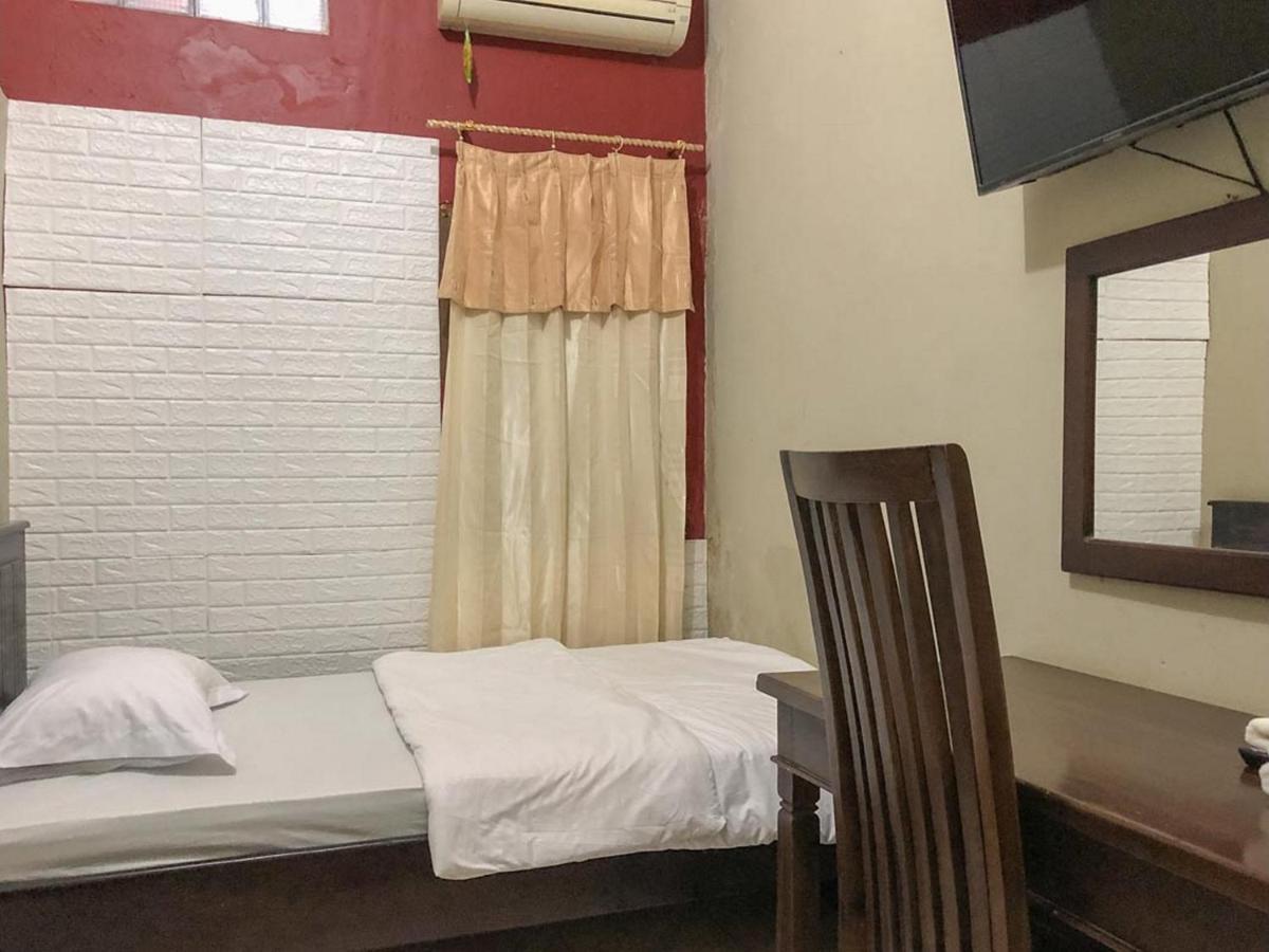 Sinar Hotel Enrekang ภายนอก รูปภาพ