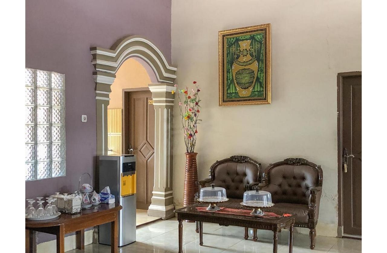 Sinar Hotel Enrekang ภายนอก รูปภาพ